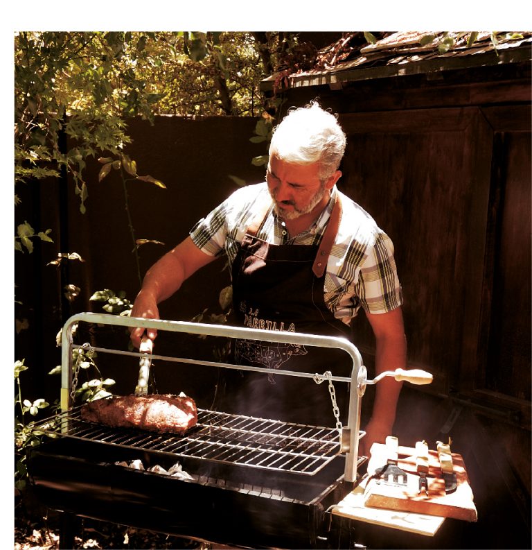 PARRILLA CARBÓN ROASTER FAMILIAR ROLDANA Y ASADOR UNIDAD